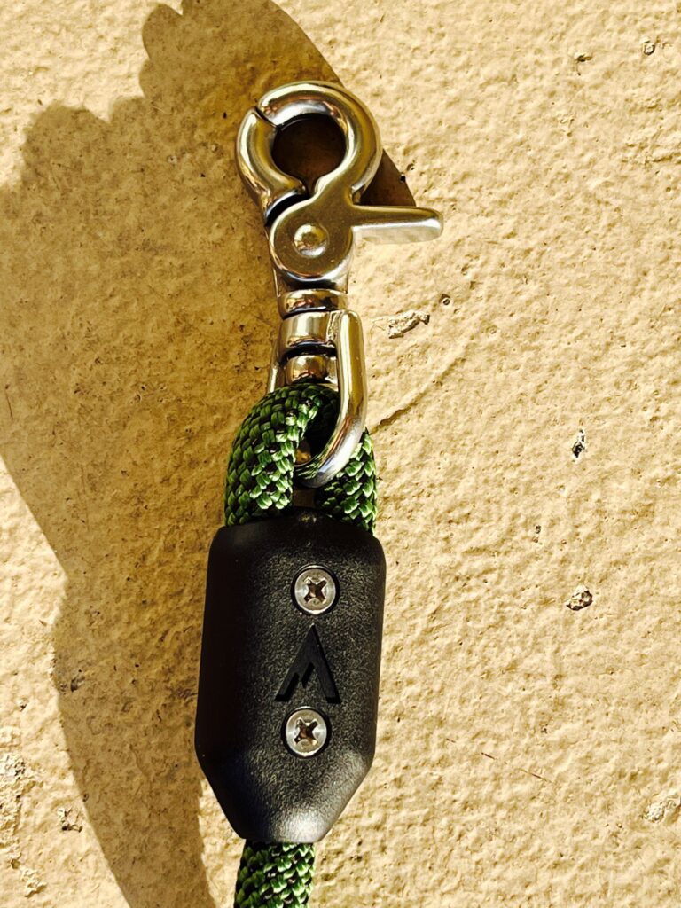 Leash close up